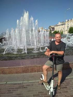21900103_m.jpg