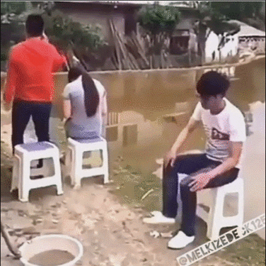 giphy.gif